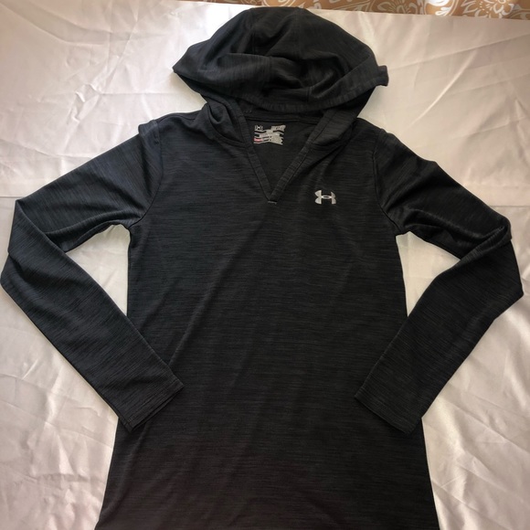Under Armour Tops - UNDER ARMOUR  GREY heat gear hoodie loose XS
